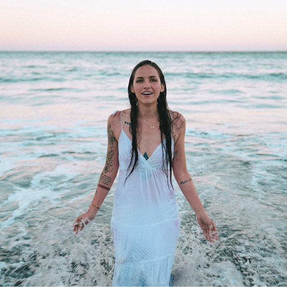 Meet your Posher, Sarah - Picture 1 of 1